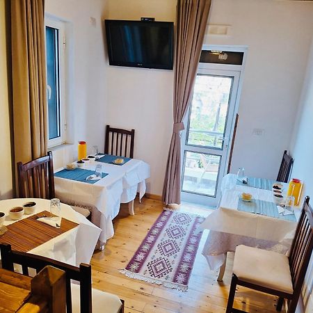 Guesthouse Riverside Berat Kültér fotó