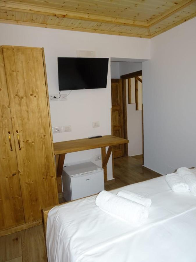 Guesthouse Riverside Berat Kültér fotó