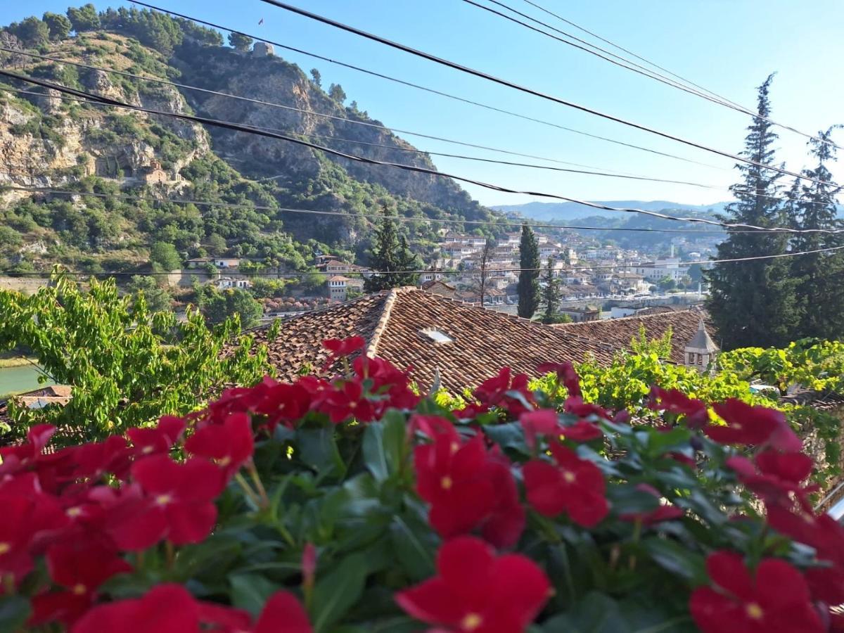 Guesthouse Riverside Berat Kültér fotó