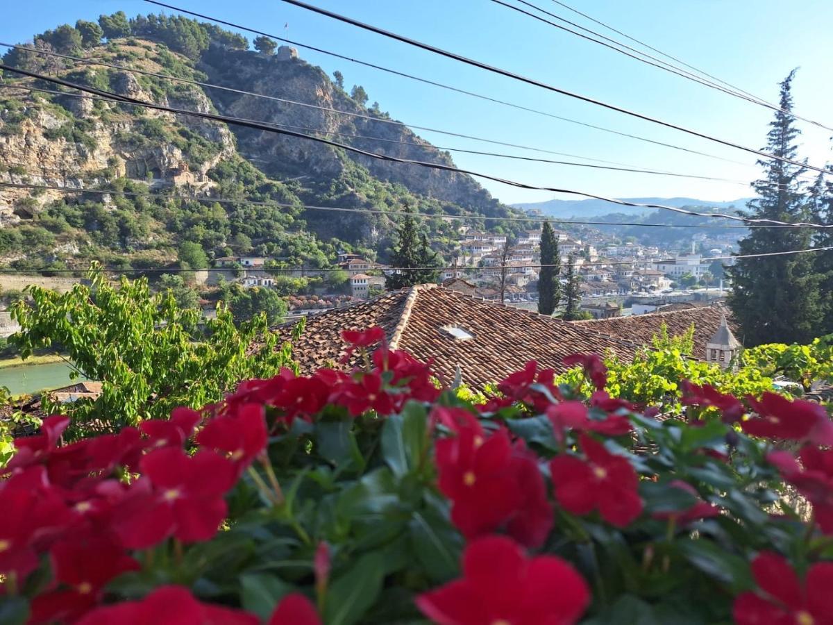 Guesthouse Riverside Berat Kültér fotó